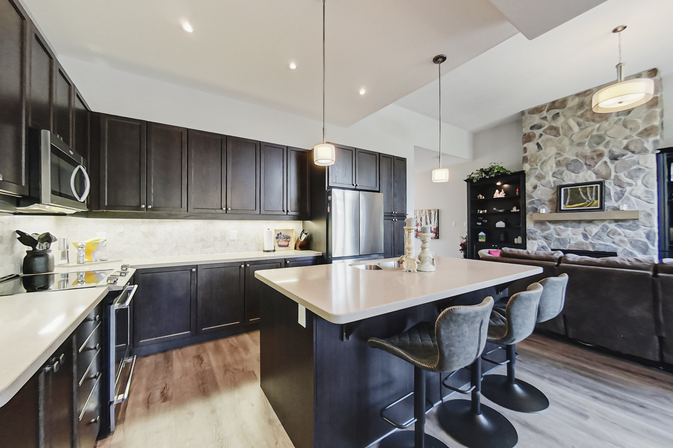 67 Hughes Street, Toronto, Ontario  L9Y 0W7 - Photo 11 - RP5651850152